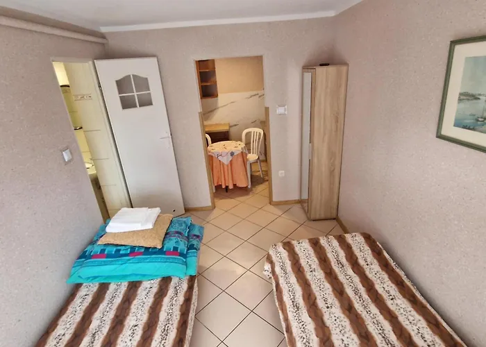 Agnes Alloggio in famiglia *