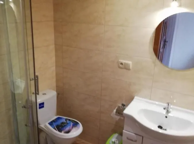 Agnes Alloggio in famiglia *